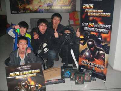 夏季赛骑士之路D3：Angel交手Ucal ，Hoya对线Hery