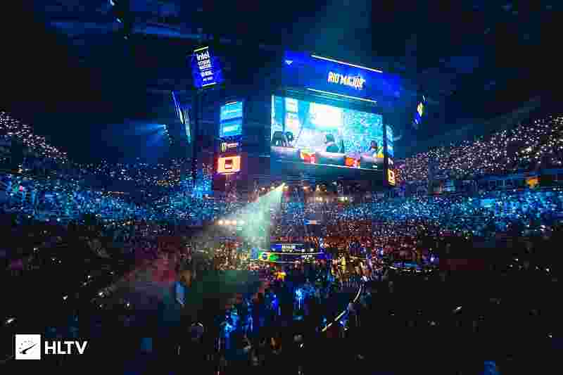 LCK季前赛中路选手分配： faker 担任辅助， Chovy 担任上路，徐秀担任AD