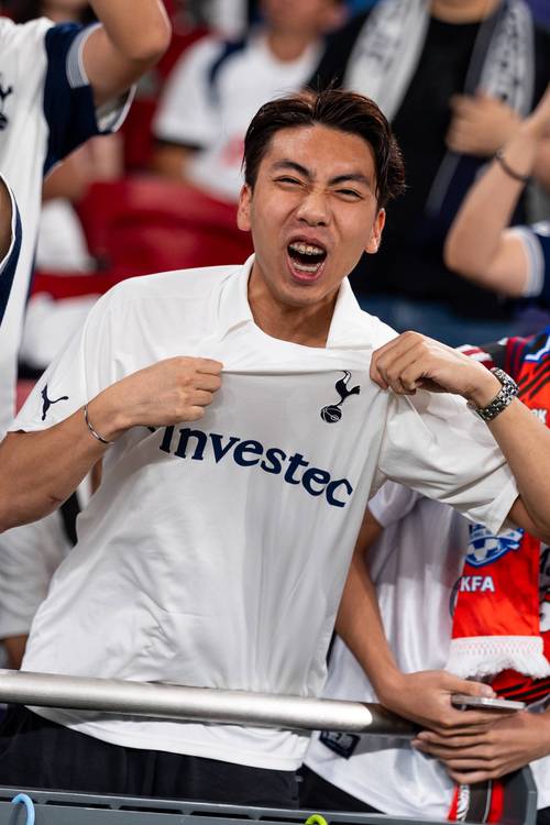 英超-诺丁汉森林3-0轻取热刺，奥多伊梅开二度桑加雷传射建功（英超：诺丁汉森林3-0完胜热刺，奥多伊双响，桑加雷传射立功）